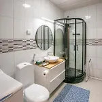 招待所 Firsthome
