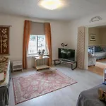 Konukevi Firsthome 4*