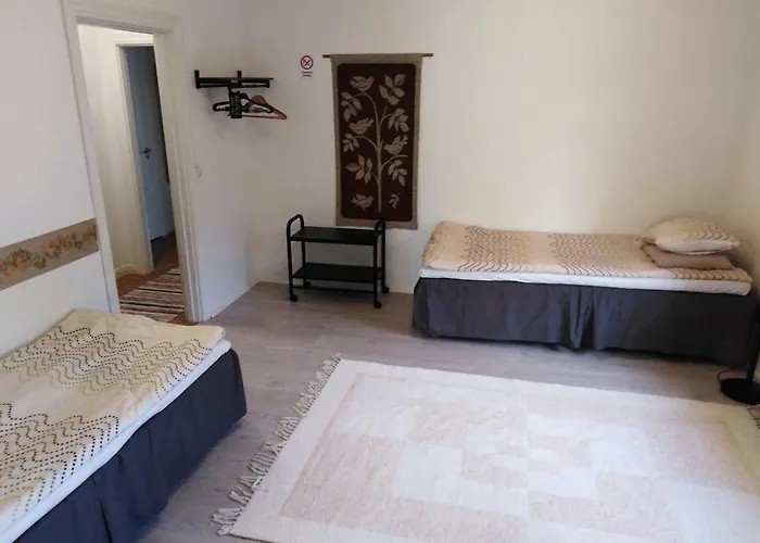 بيت ضيافة Firsthome 4*